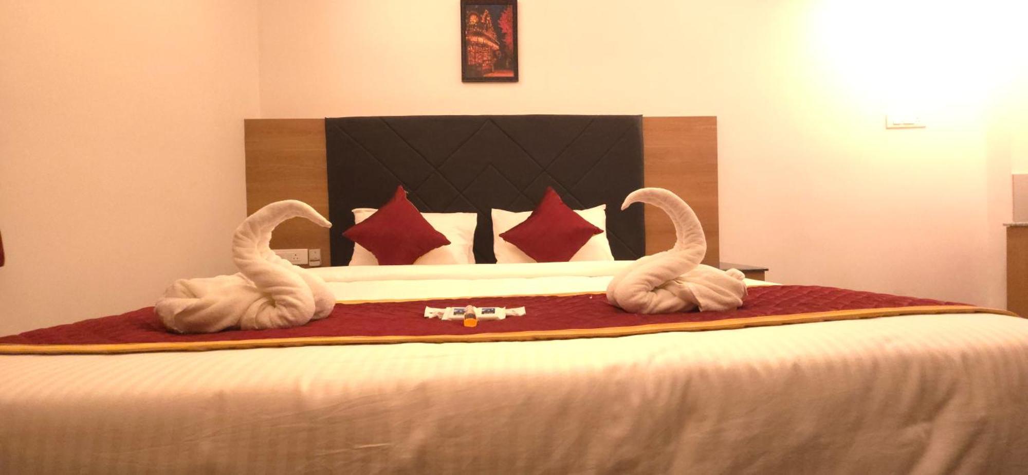 Отель Shreem Sesha Sai Residency Тируваннамалай Экстерьер фото